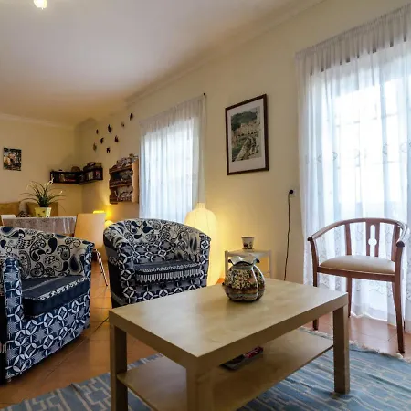 This Warm And Comfortable Apartment Lagos Room photo